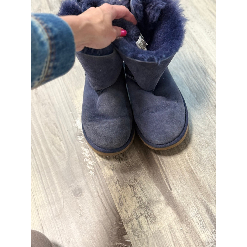 UGG Kids Bailey Bow II Boots Navy Blue Size 2 – Genuine - Picture 2 of 4